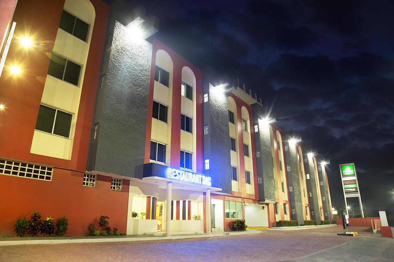 Hotel Madrid Minatitlán Esterno foto