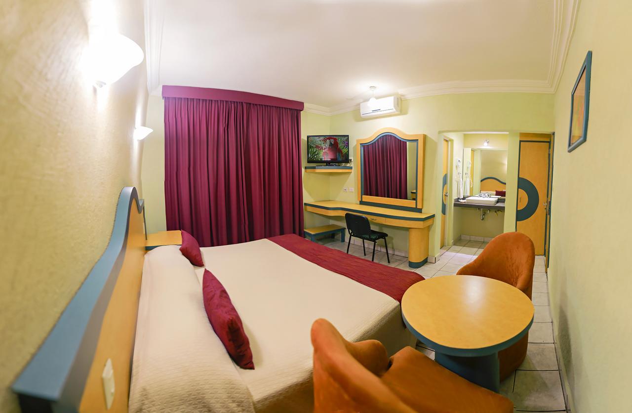 Hotel Madrid Minatitlán Esterno foto