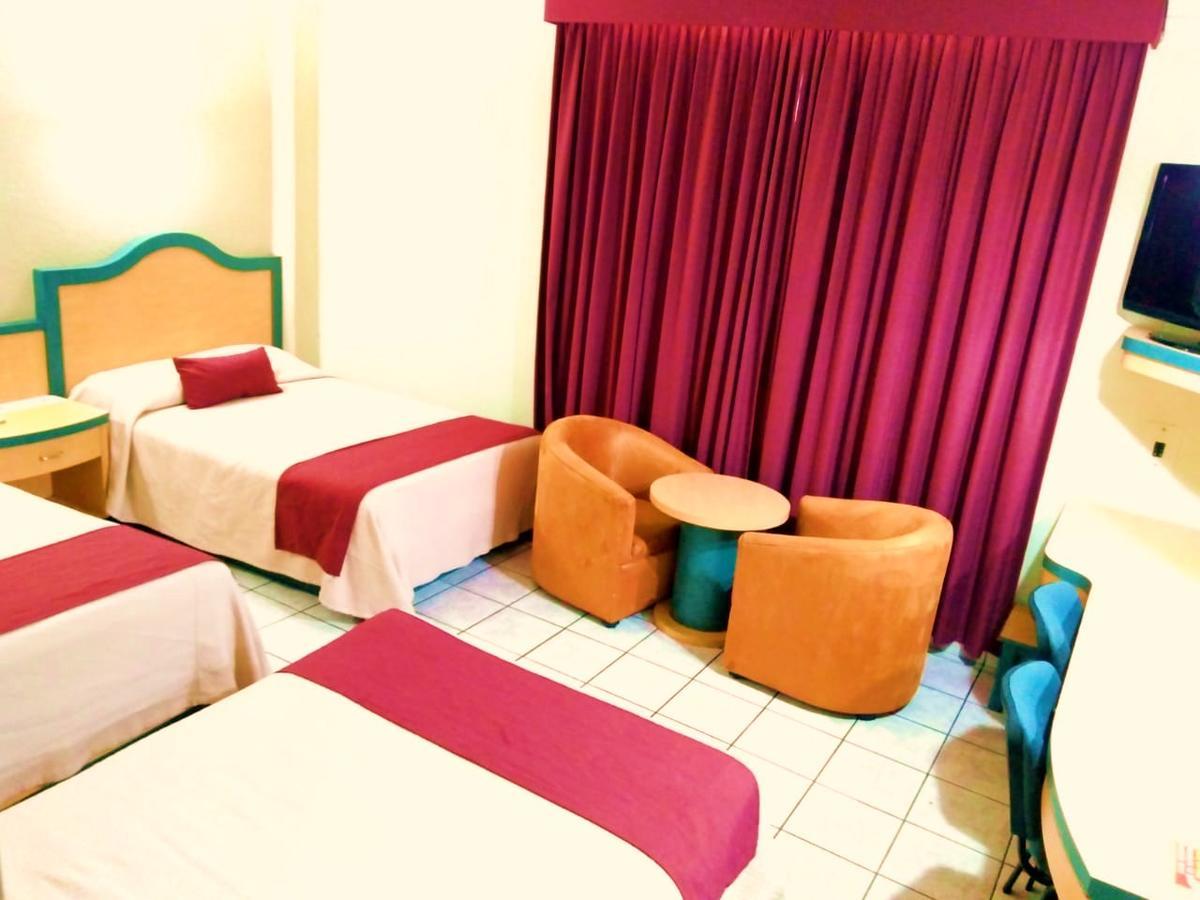Hotel Madrid Minatitlán Esterno foto